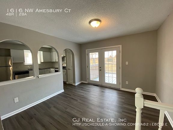 3rd image of 1616 NW Amesbury Ct