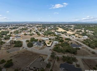 103 Lh Mabbitt, Blanco, TX 78606
