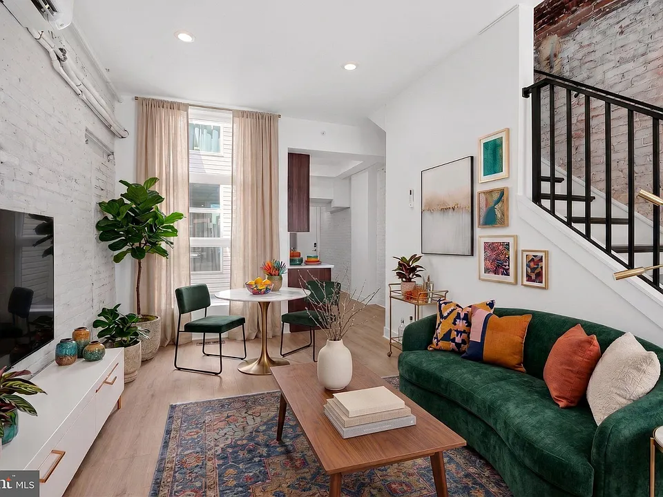 59 N 2nd St #16