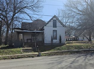 203 W College St, Dyer, TN 38330