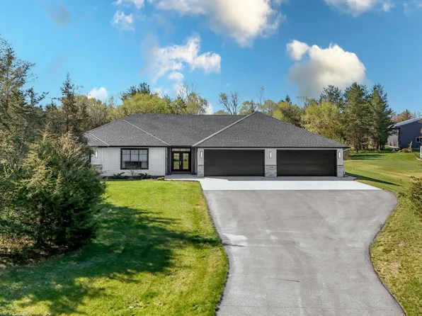4777 Pine Point Rd, Sartell, MN 56377