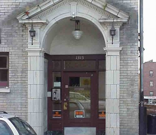 Exterior Photo 1