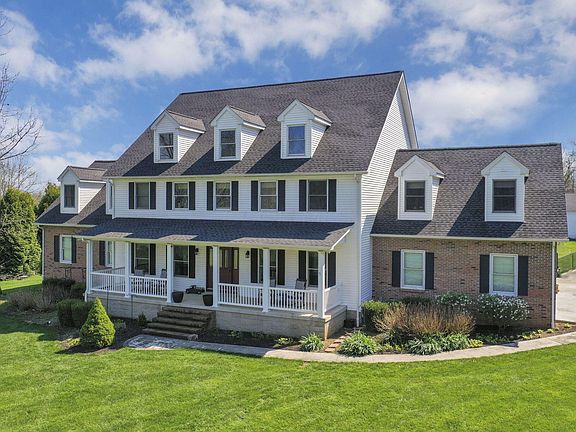 3rd image of 6797 Thoreau Ln NE