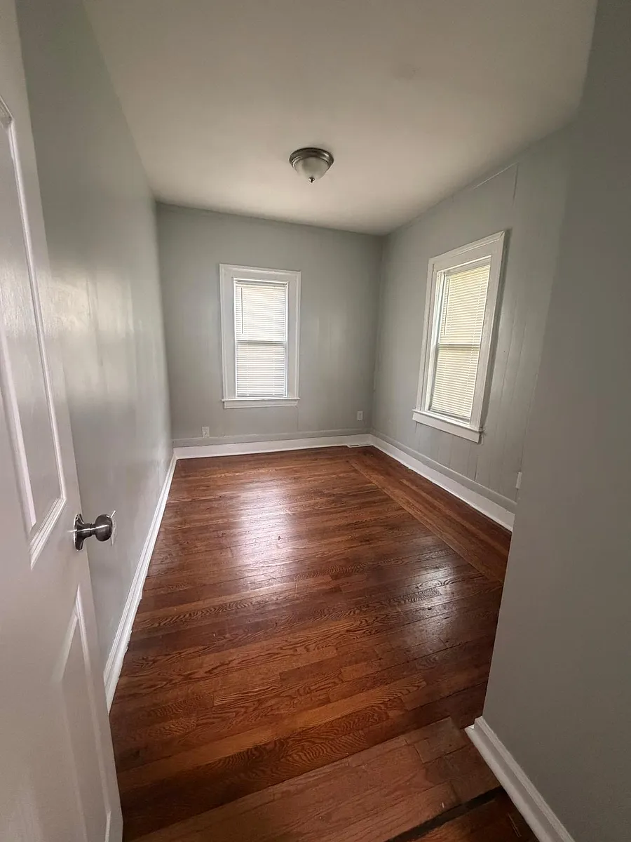 Building Photo - 32 Redfield St #2