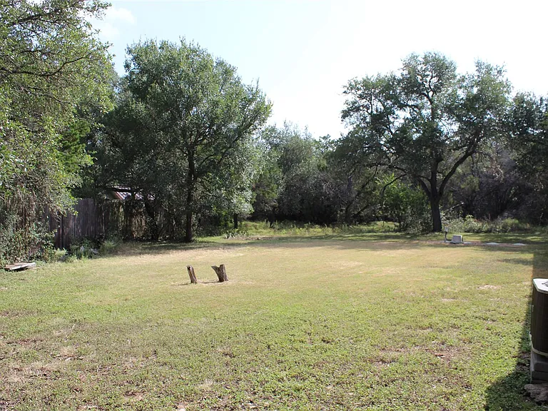 630 Hillsedge Rd — Photo 19