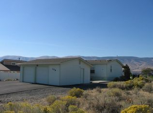 208 Pear Pl SW, Mattawa, WA 99349