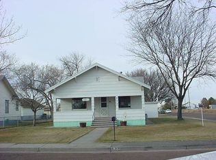 422 E 5th St, Julesburg, CO 80737