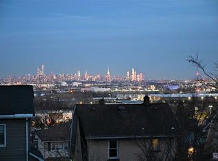 707 5th St, Carlstadt, NJ 07072