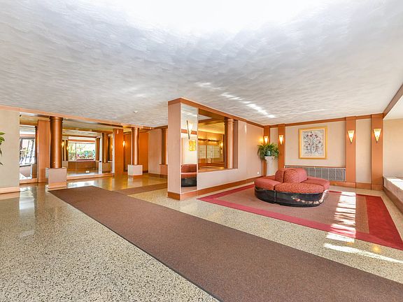 2nd image of 23-25 Bell Blvd #3E