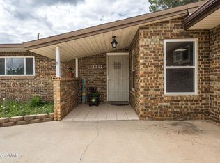 3217 Fairway Dr, Las Cruces, NM 88011