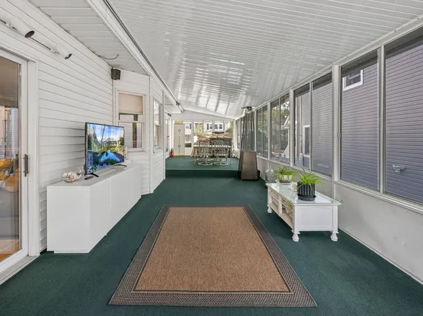 174 Tallman Street image 17 of 36