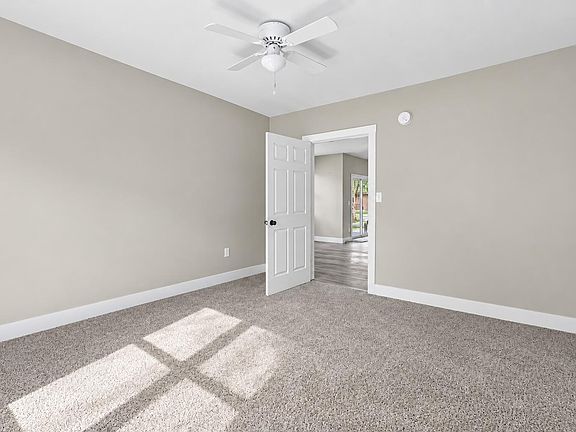 5th image of 2184 Mann St