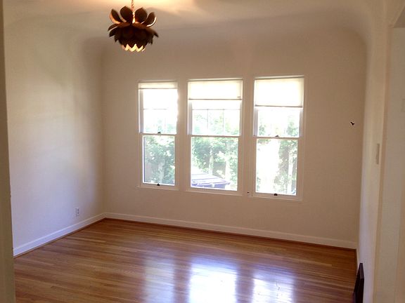 5th image of 312 Carroll Park E