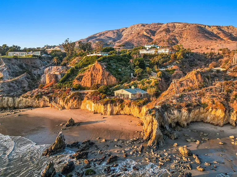 32300 Pacific Coast Hwy — Photo 3