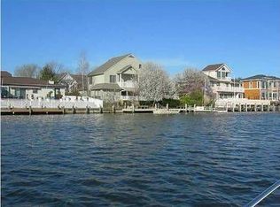 313 Estate Point Rd, Toms River, NJ 08753