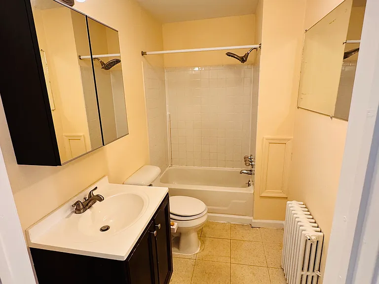 281 Rochelle Ave #1 — Photo 9