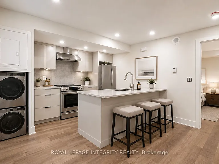 374 Berkley Ave #B — Photo 5