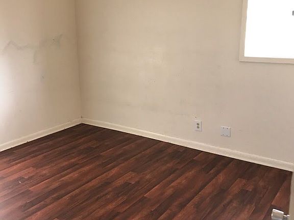 2nd image of 64 Charmingdale Dr N