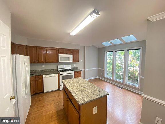 3rd image of 12841 Misty Ln