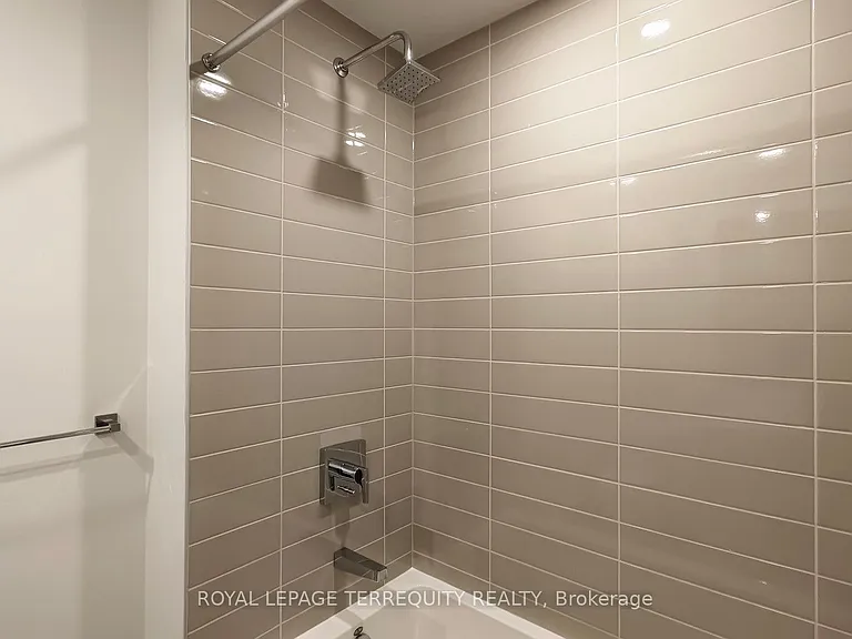 430 Square One Dr #4502 — Photo 24