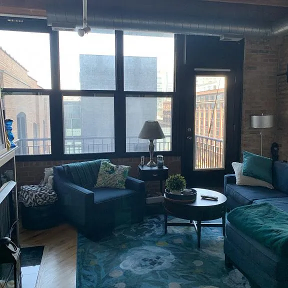226 N Clinton St #606 — Photo 2