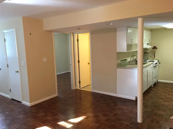 2712 Calgary Ave, Kensington, MD 20895