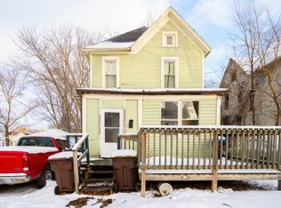 723 S Float Ave, Freeport, IL 61032