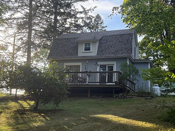 4th image of 102 Government St