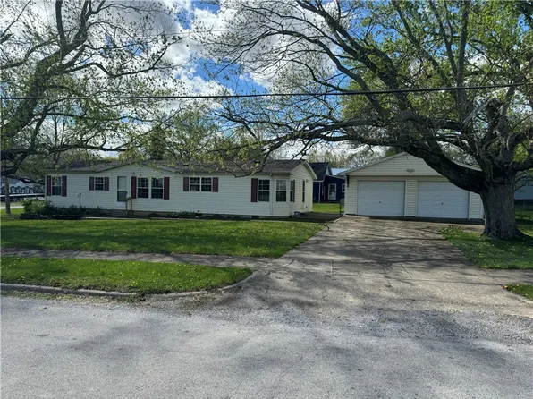 1700 Warrington Ave, Danville, IL 61832