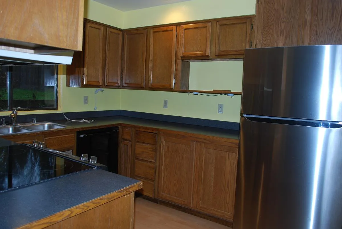 3 bed, 1690 sqft, $3,800 — Photo 3