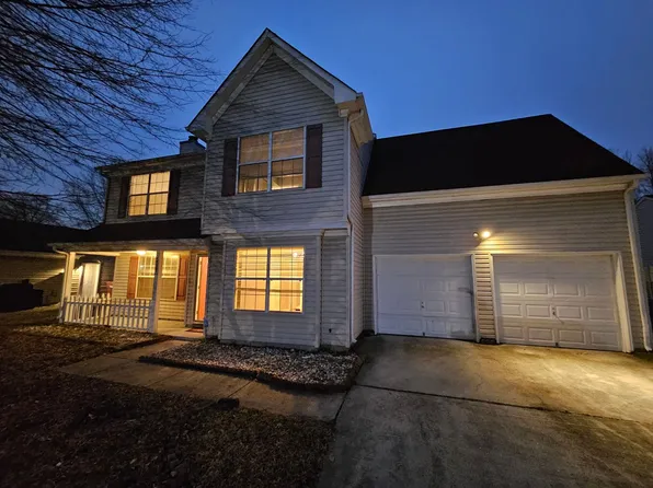 2825 N Creek Dr, Chesapeake, VA 23323