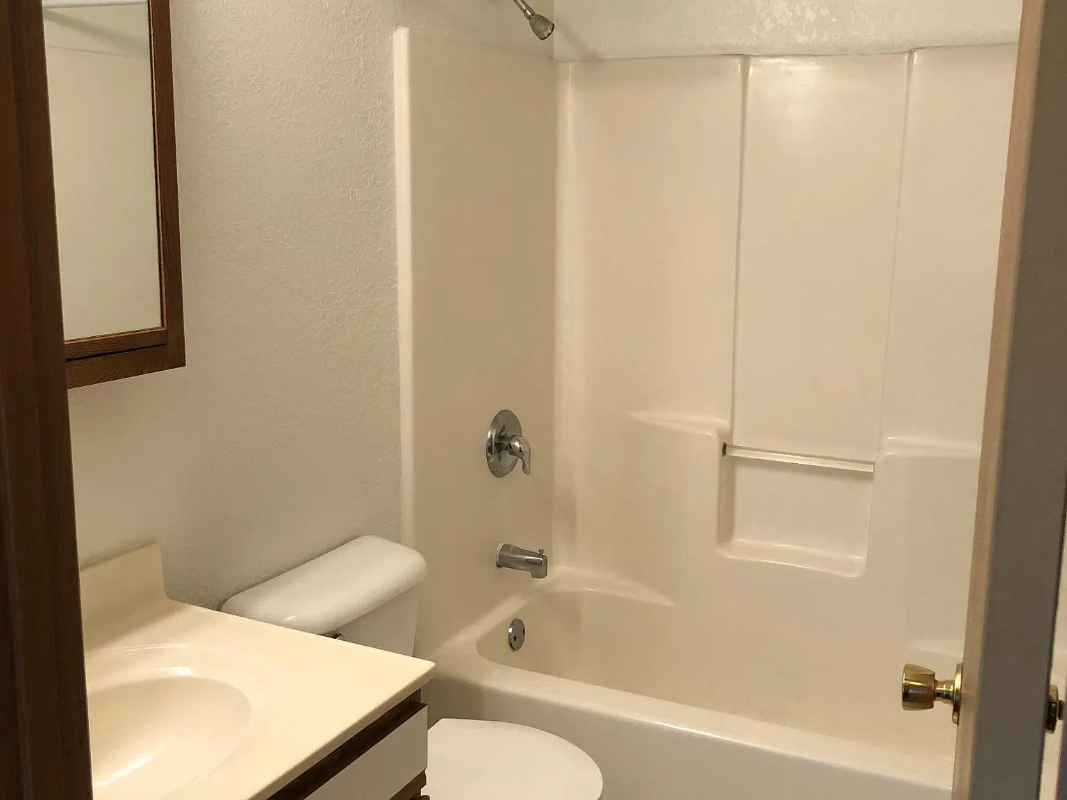 2 bed, 500 sqft, $800 — Photo 3