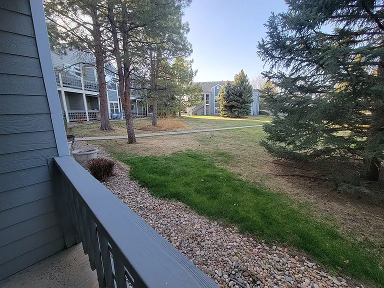 7438 Singing Hills Dr — Photo 31