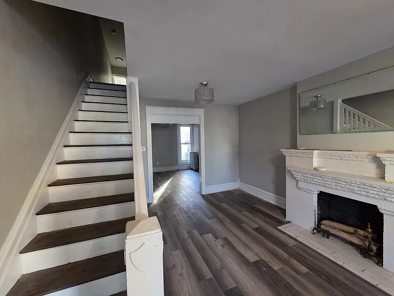 228 N Saint Cloud St — Photo 3