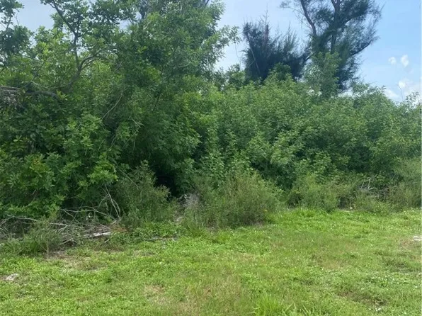 3416 SW 8th St, Cape Coral, FL 33991