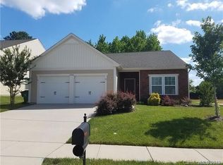 2702 Impatien Dr, Charlotte, NC 28215