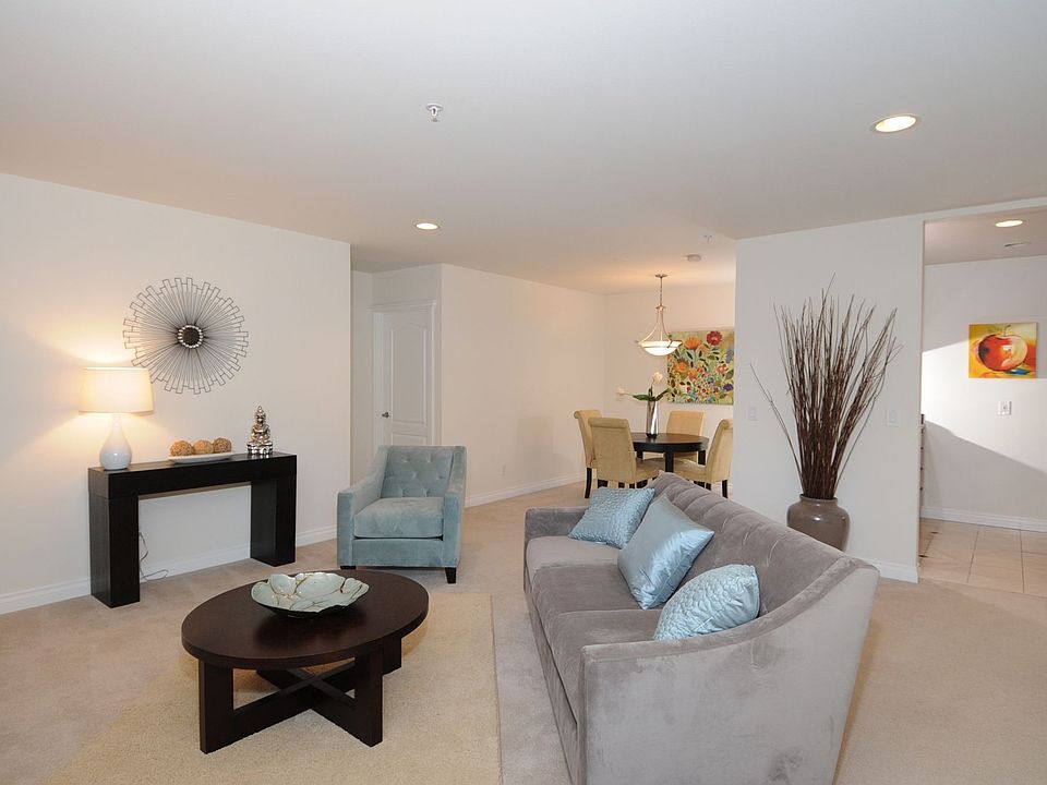 1st image of 717 E Denny Way Unit 2C