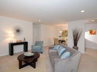 717 E Denny Way UNIT 2C, Seattle, WA 98122