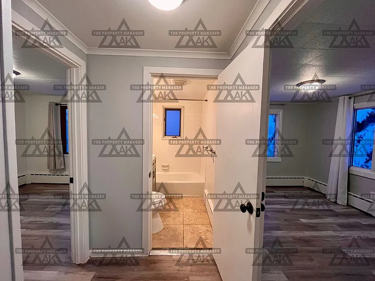 827 15th Ave — Photo 12