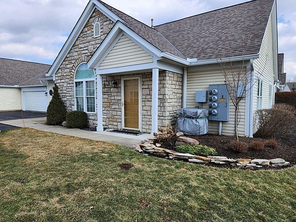 3rd image of 7879 Meadowlark Ln N