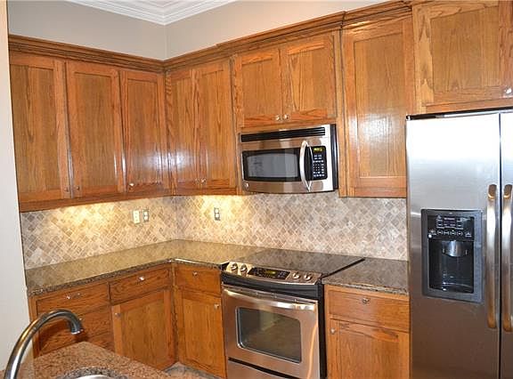 2nd image of 1633 1st St APT 303