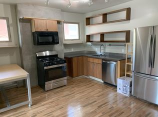 5832 Beacon St APT 1, Pittsburgh, PA 15217