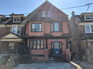 17 Rusholme Park Cres #4, Toronto, ON M6J2E1