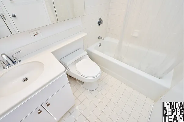 Sold by Real Broker NY LLC | media 5