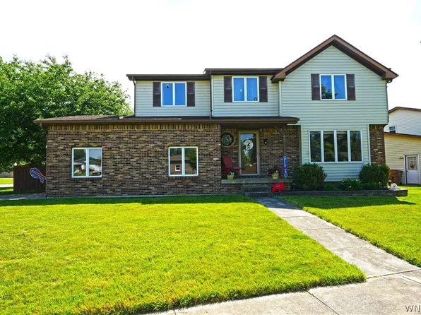 53 Ashleaf Dr, Cheektowaga, NY 14227