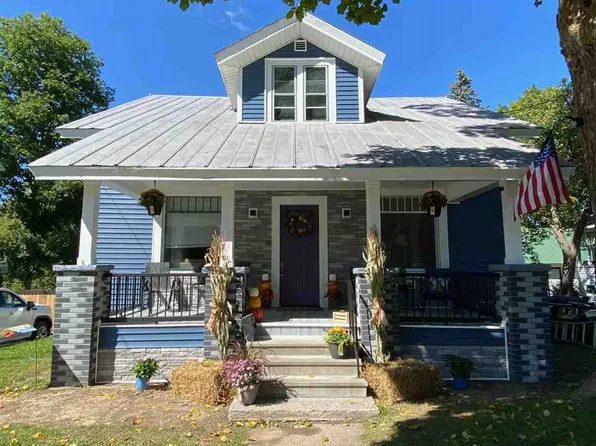 25 State St, Canton, NY 13617