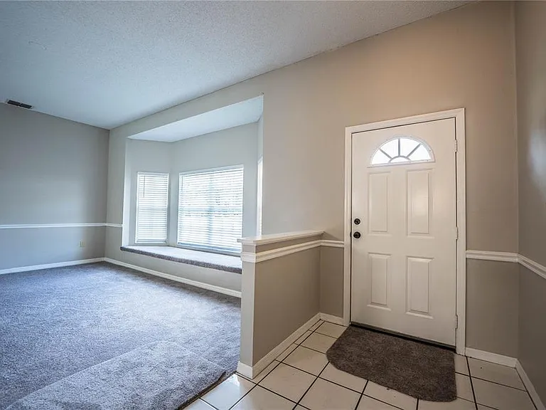 2326 Deerbrook Dr — Photo 12