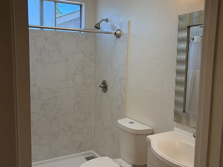 847 Rose Ave #12 — Photo 3