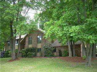 100 Oaklawn Ave, Cranston, RI 02920