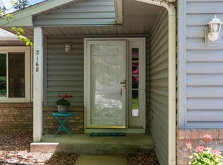 2168 Stanich St, Saint Paul, MN 55109